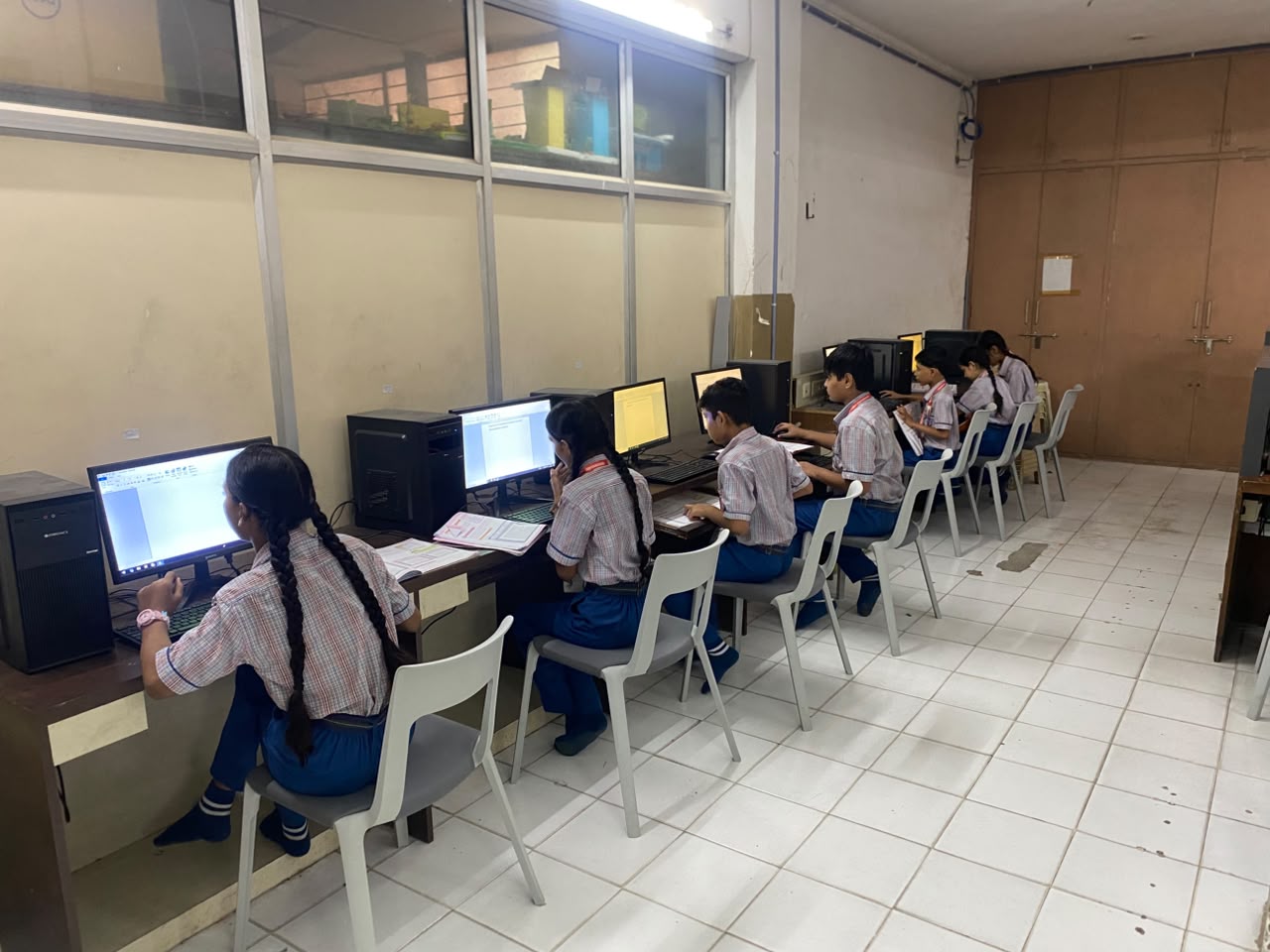 COMPUTER LAB